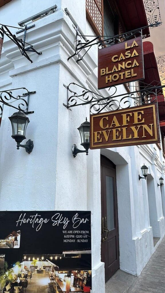 Cafe Evelyn
