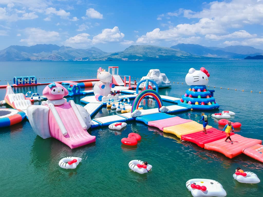 Inflatable Island