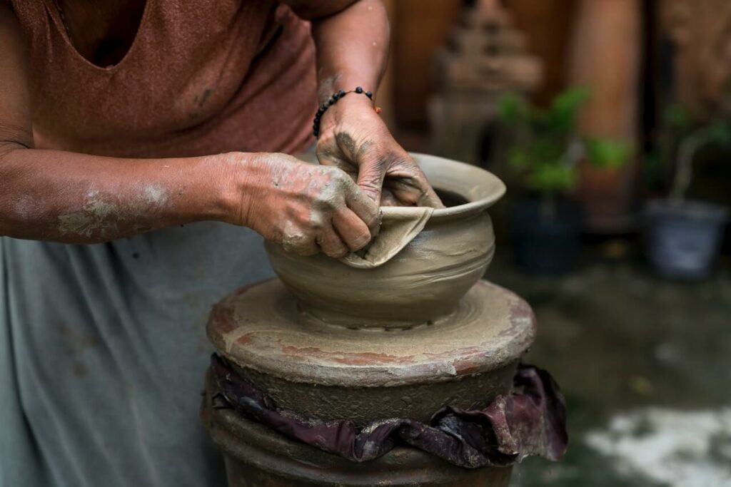 Try out pottery