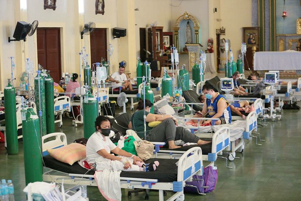 What kind of healthcare system does the Philippines have