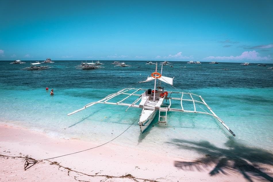 Alona Beach, Bohol