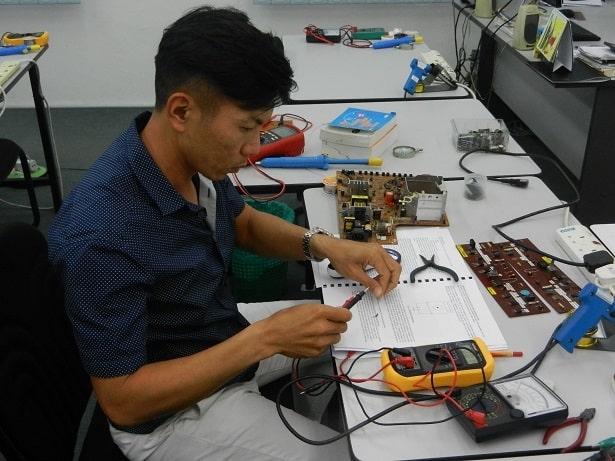 Computer and Cellphone Repair Services