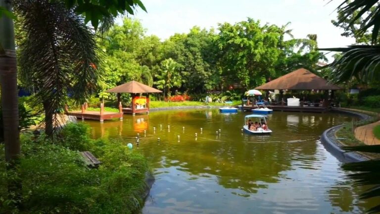 11 Best Amusement Parks in Metro Manila [2025]