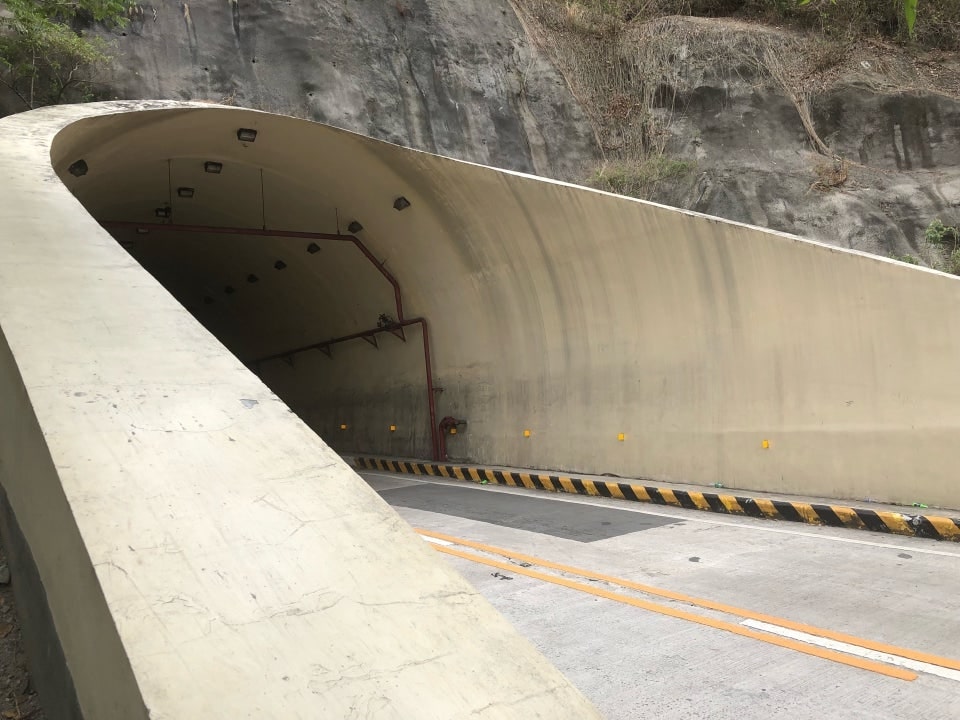 Stop by Kaybiang Tunnel