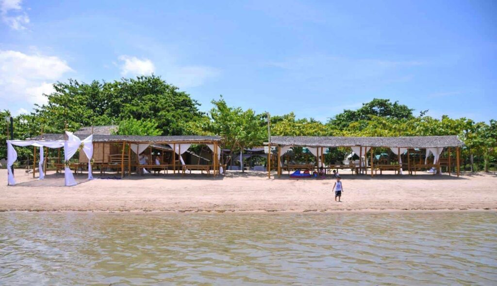 Casa Astillero Beach Resort - Calatagan