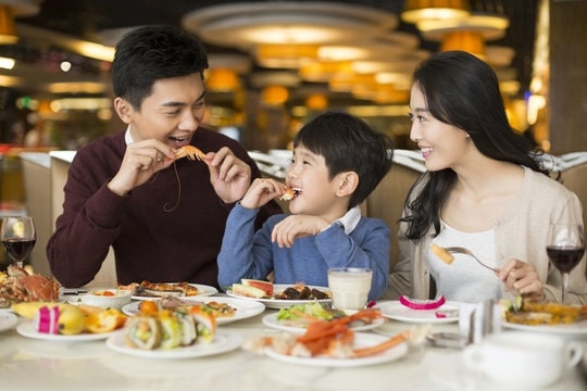 Dine at family-friendly restaurants in SM MOA