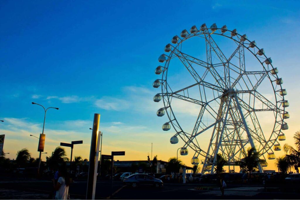 Enjoy the thrill and view from SM MOA Eye