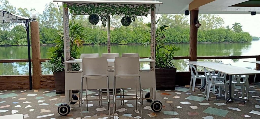 Have lunch out at Silverio's