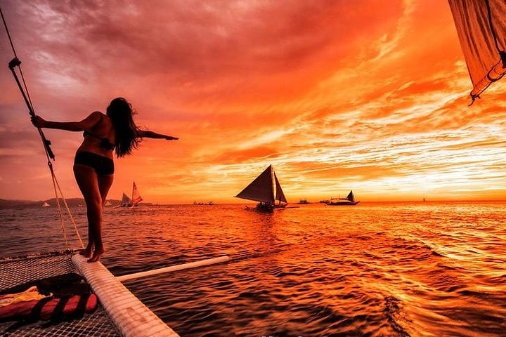 Paraw Sailing – Boracay Island, Aklan