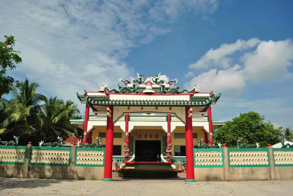 Pray at Chinese Bell Church
