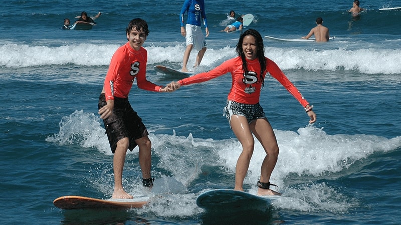 Surfing – Kahuna Resort, La Union