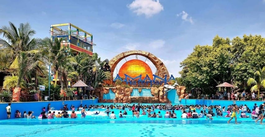 Swimming – Amana Water Park, Bulacan