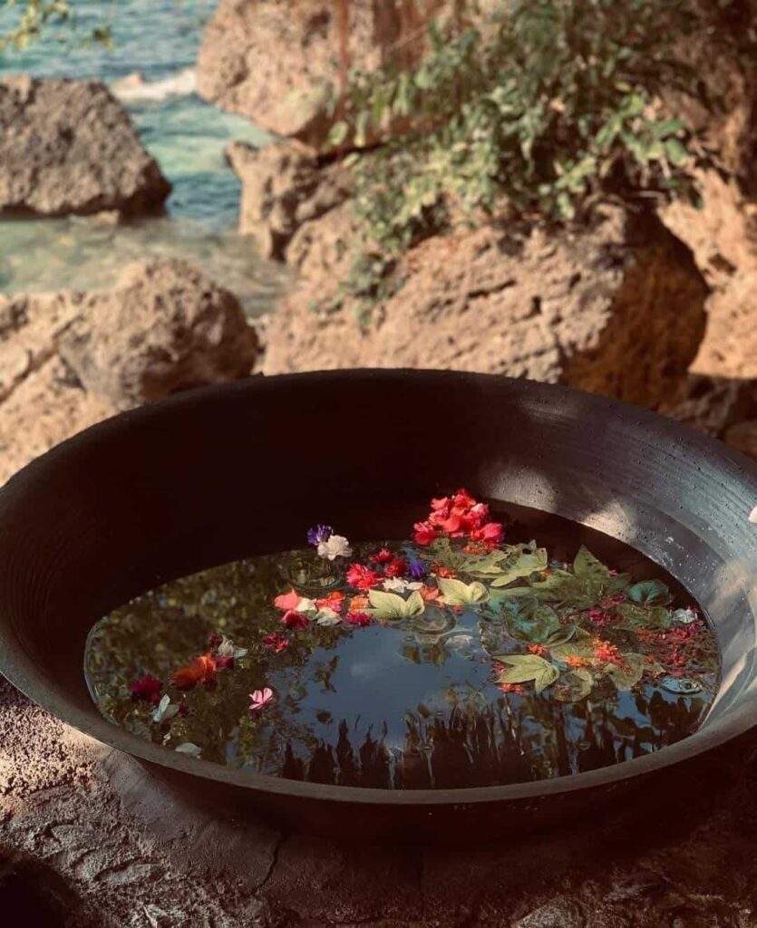 Bathe in a kawa at Fantasy Lodge Cebu