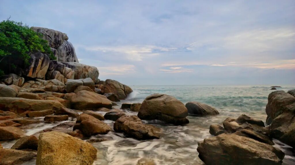 Discover Chadpidan Beach