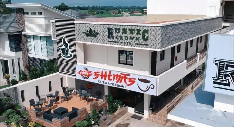 Shimas Cafe & Restaurant